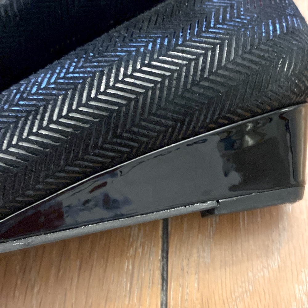 NWOT Trotters Lauren Herringbone Wedge Pumps - Picture 10 of 11